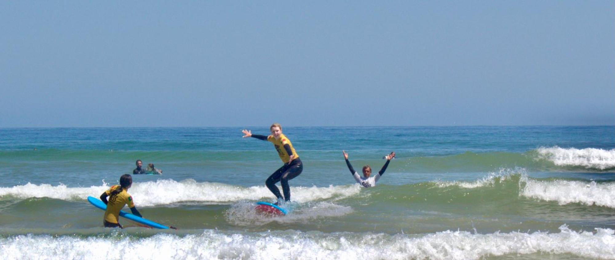 Surfness Lodge 발리알 외부 사진